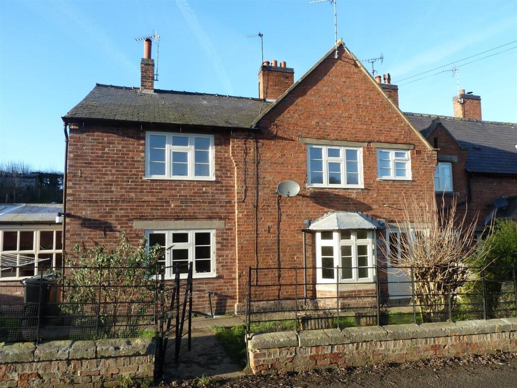 3 bed End of Terrace for rent in Stoke Rochford. From Shouler & Son - Melton Mowbray 3 bed End of Terrace for rent in Stoke Rochford. From Shouler & Son - Melton Mowbray