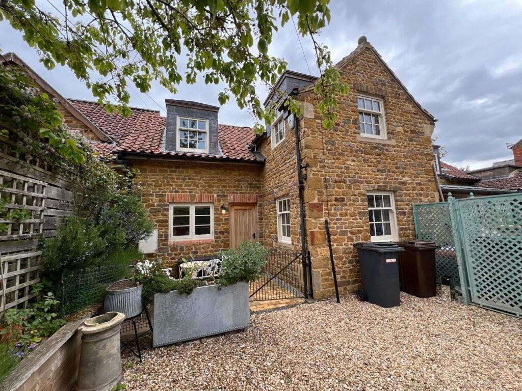 2 bed Mid Terraced House for rent in Wymondham. From Shouler & Son - Melton Mowbray