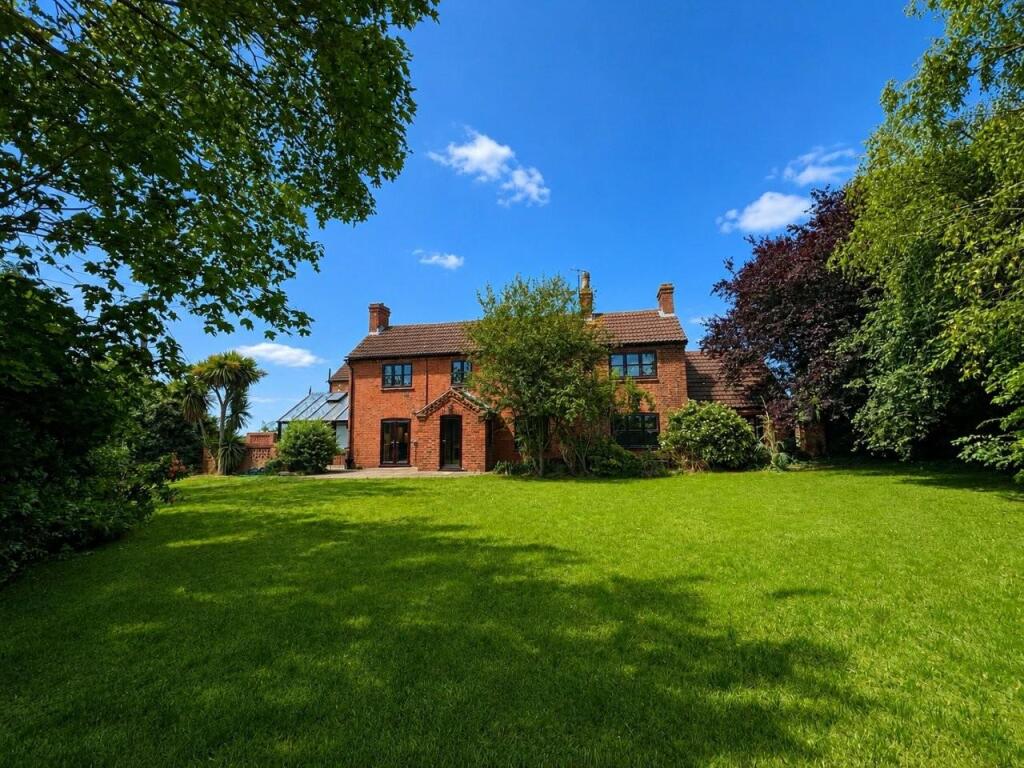 5 bed Detached for rent in Long Clawson. From Shouler & Son - Melton Mowbray 5 bed Detached for rent in Long Clawson. From Shouler & Son - Melton Mowbray