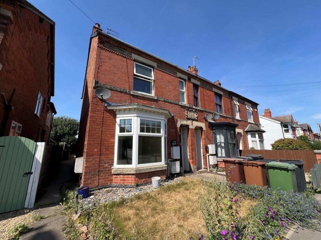 1 bed 1st Floor Flat for rent in Melton Mowbray. From Shouler & Son - Melton Mowbray 1 bed 1st Floor Flat for rent in Melton Mowbray. From Shouler & Son - Melton Mowbray
