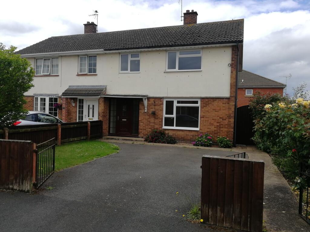 3 bed Semi Detached for rent in Newark-on-Trent. From Rent Rent Rent Lettings - Newark 3 bed Semi Detached for rent in Newark-on-Trent. From Rent Rent Rent Lettings - Newark