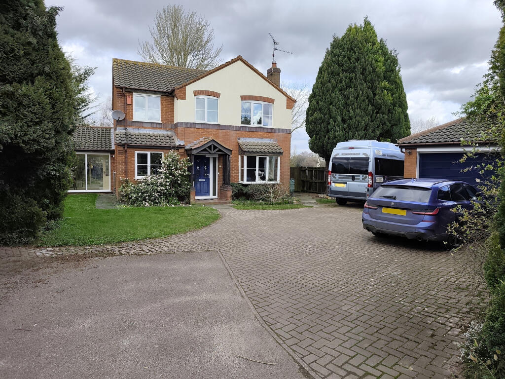 4 bed Detached for rent in Newark-on-Trent. From Rent Rent Rent Lettings - Newark