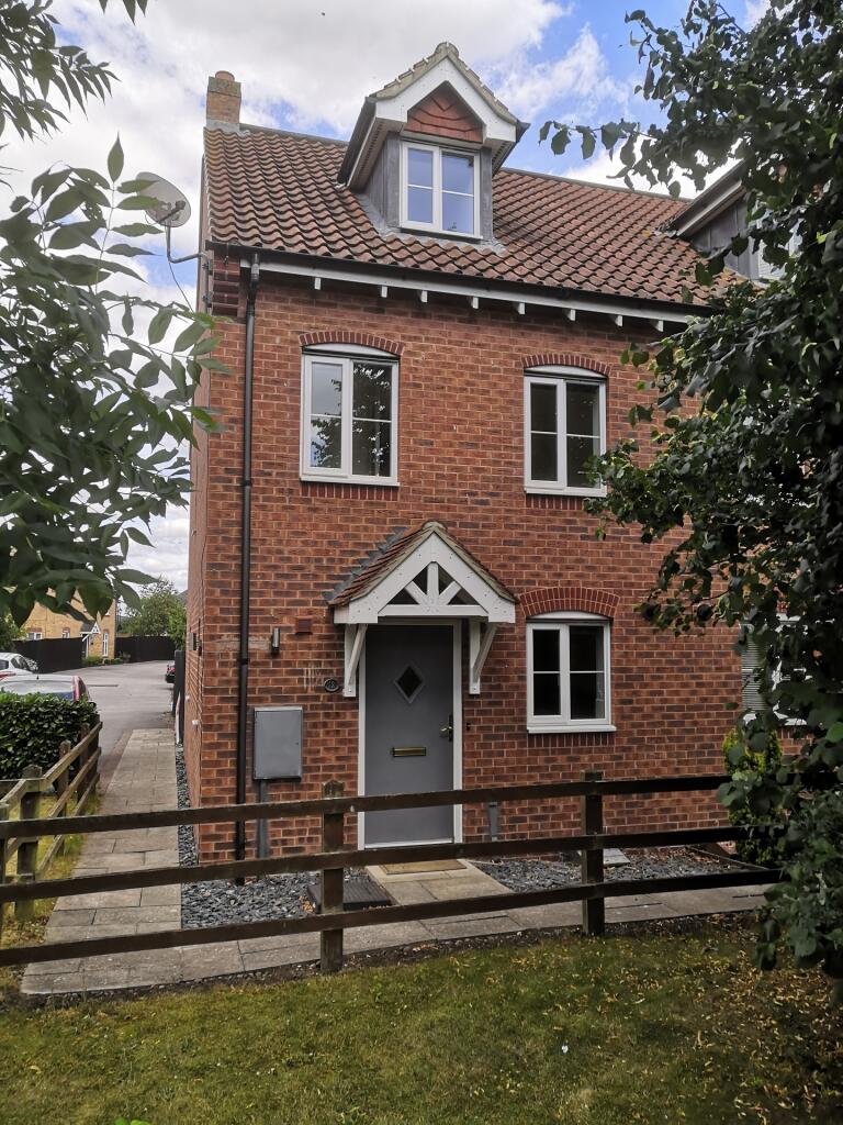 3 bed Semi Detached for rent in Witham St Hughs. From Rent Rent Rent Lettings - Newark