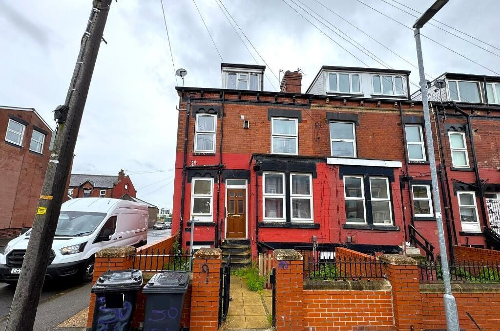 3 bed End of Terrace for rent in Leeds. From Ritz Properties - Leeds