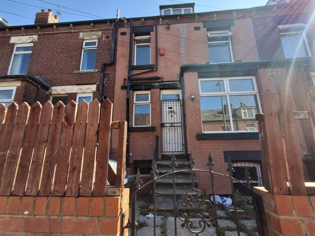 2 bed Mid Terraced House for rent in Leeds. From Ritz Properties - Leeds 2 bed Mid Terraced House for rent in Leeds. From Ritz Properties - Leeds