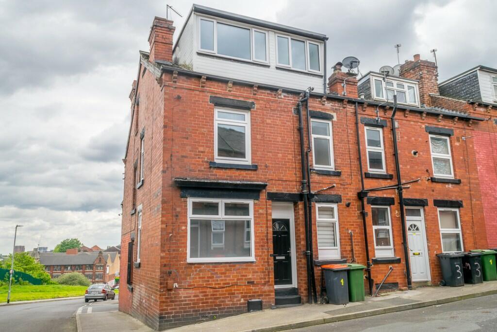 3 bed End of Terrace for rent in Leeds. From Ritz Properties - Leeds