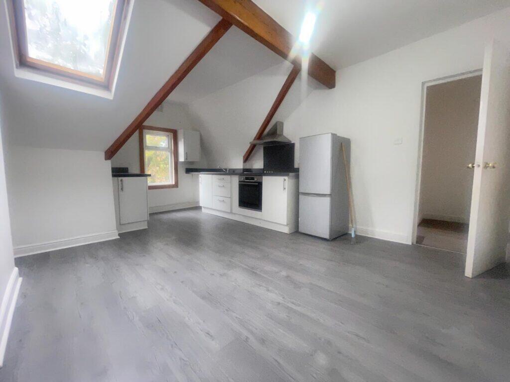2 bed 1st Floor Flat for rent in Leeds. From Ritz Properties - Leeds