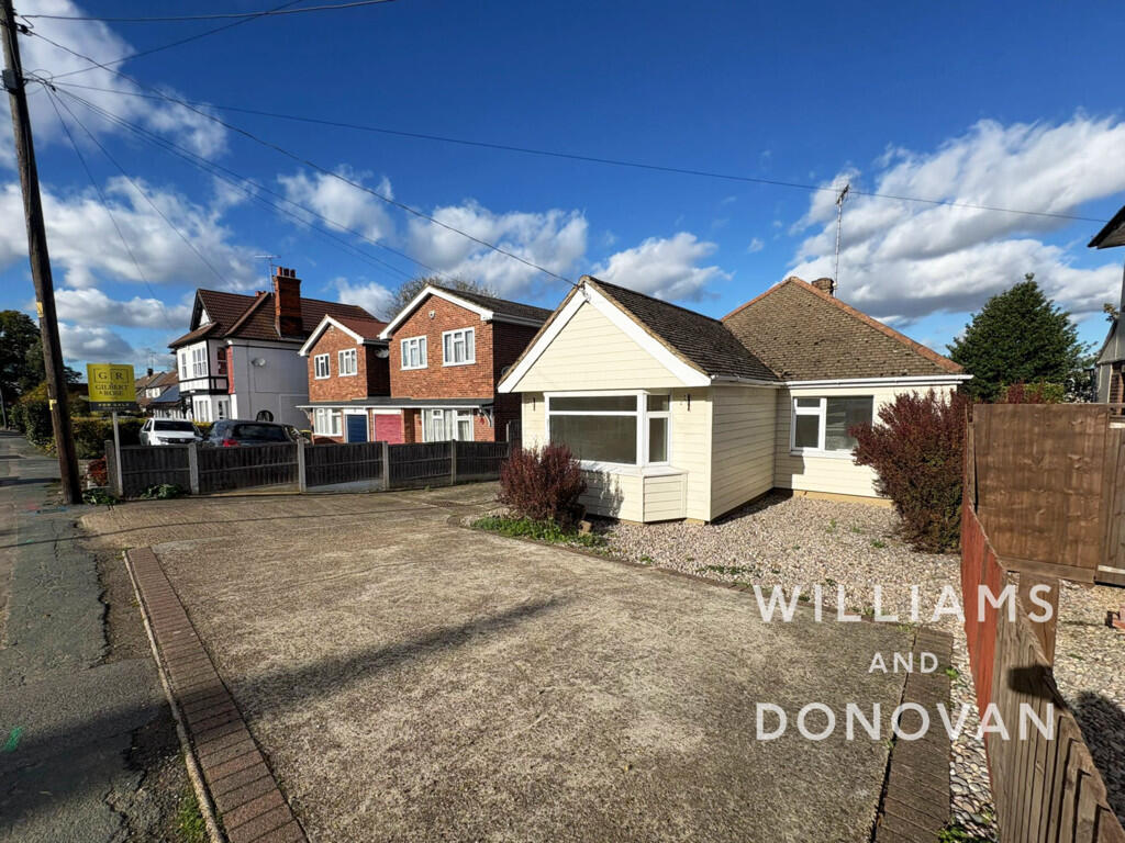 2 bed Detached bungalow for rent in Hawkwell. From Williams and Donovan - Hockley