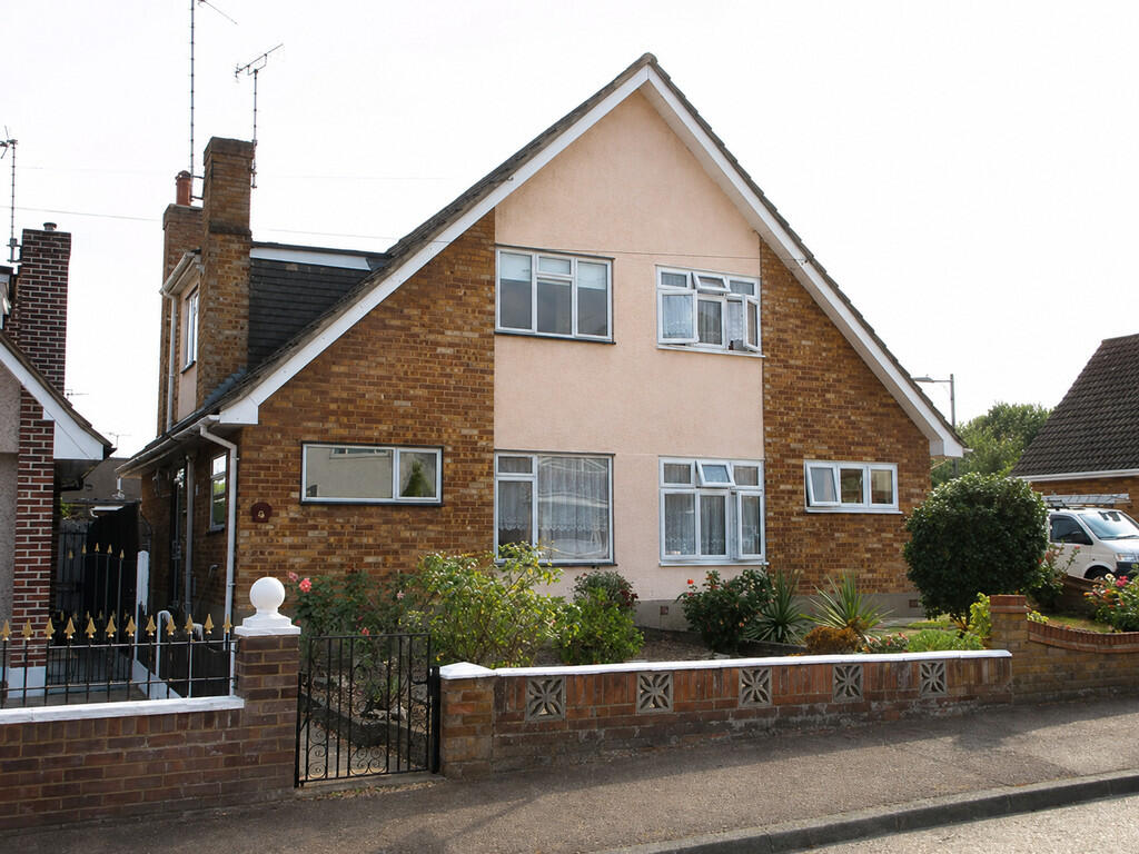 2 bed Semi Detached for rent in Daws Heath. From Williams and Donovan - Hockley