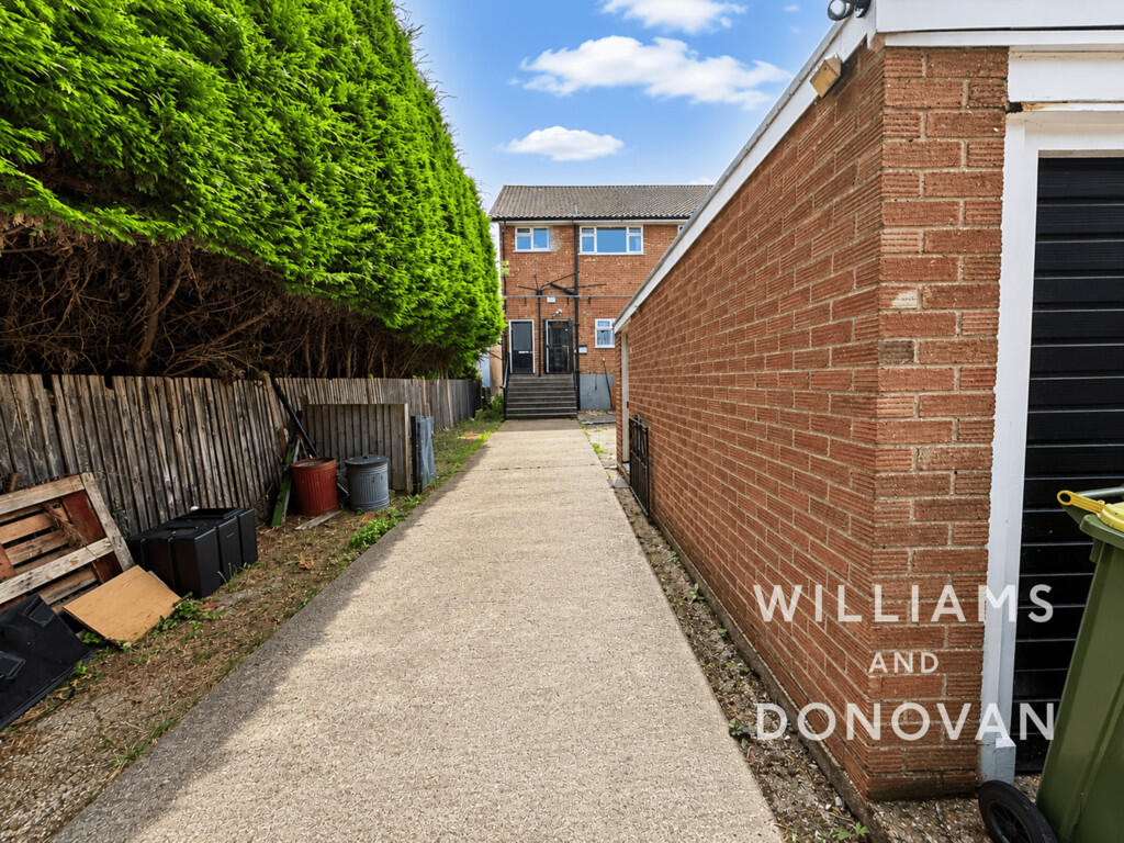 2 bed Annexe for rent in Hawkwell. From Williams and Donovan - Hockley 2 bed Annexe for rent in Hawkwell. From Williams and Donovan - Hockley
