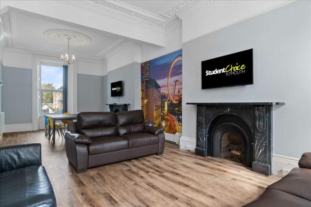 9 bed Mid Terraced House for rent in Plymouth. From Student Choice Plymouth - Plymouth