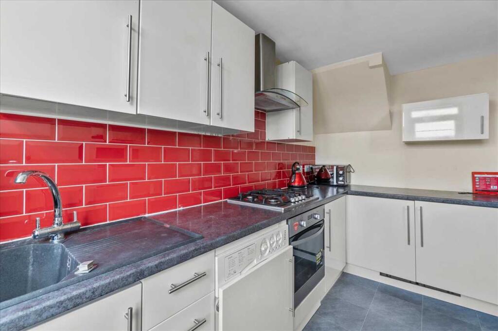 4 bed End of Terrace for rent in Plymouth. From Student Choice Plymouth - Plymouth