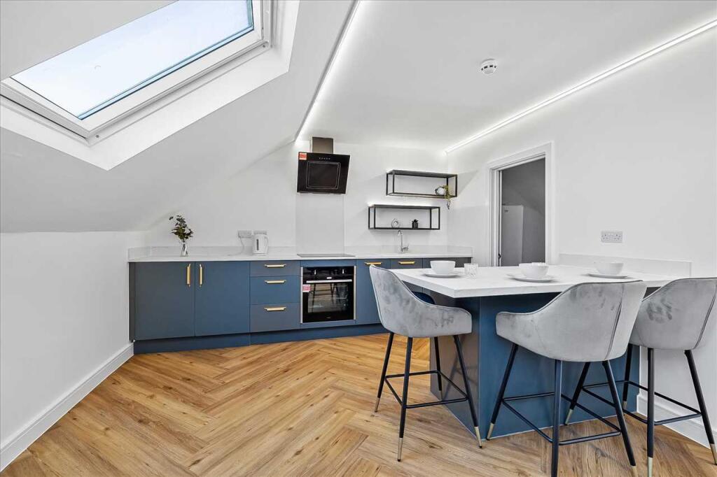 3 bed Apartment for rent in Plymouth. From Student Choice Plymouth - Plymouth