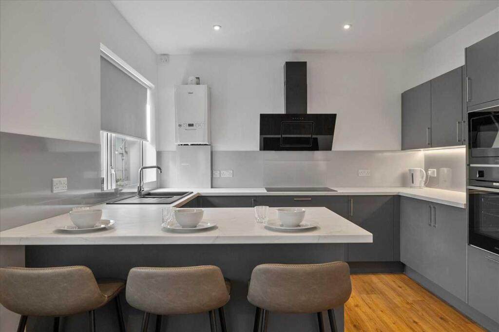 6 bed Mid Terraced House for rent in Plymouth. From Student Choice Plymouth - Plymouth 6 bed Mid Terraced House for rent in Plymouth. From Student Choice Plymouth - Plymouth