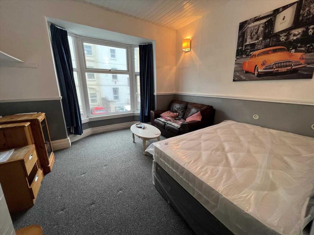 1 bed Apartment for rent in Plymouth. From Student Choice Plymouth - Plymouth