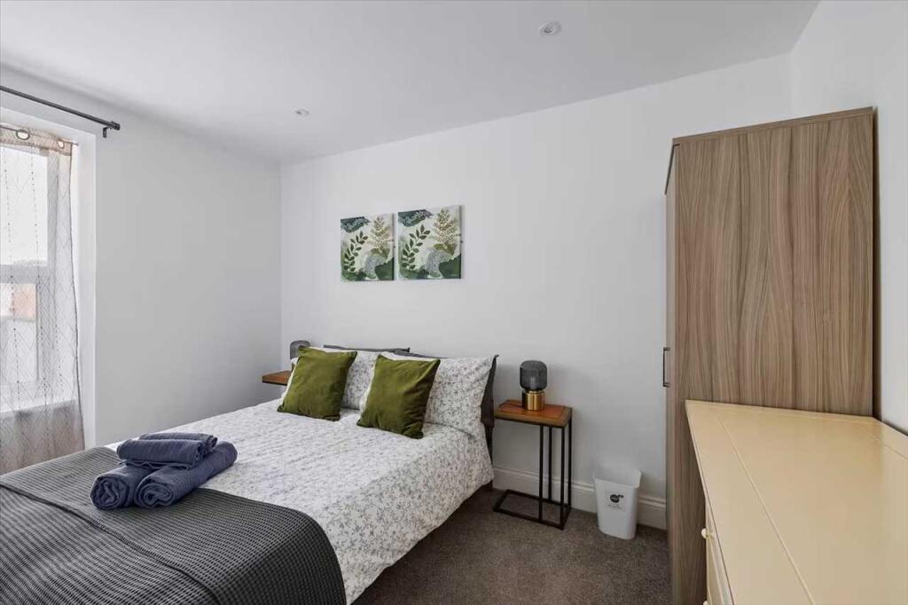 2 bed Apartment for rent in Plymouth. From Student Choice Plymouth - Plymouth