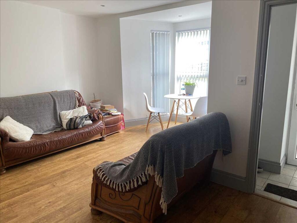 1 bed Apartment for rent in Plymouth. From Student Choice Plymouth - Plymouth