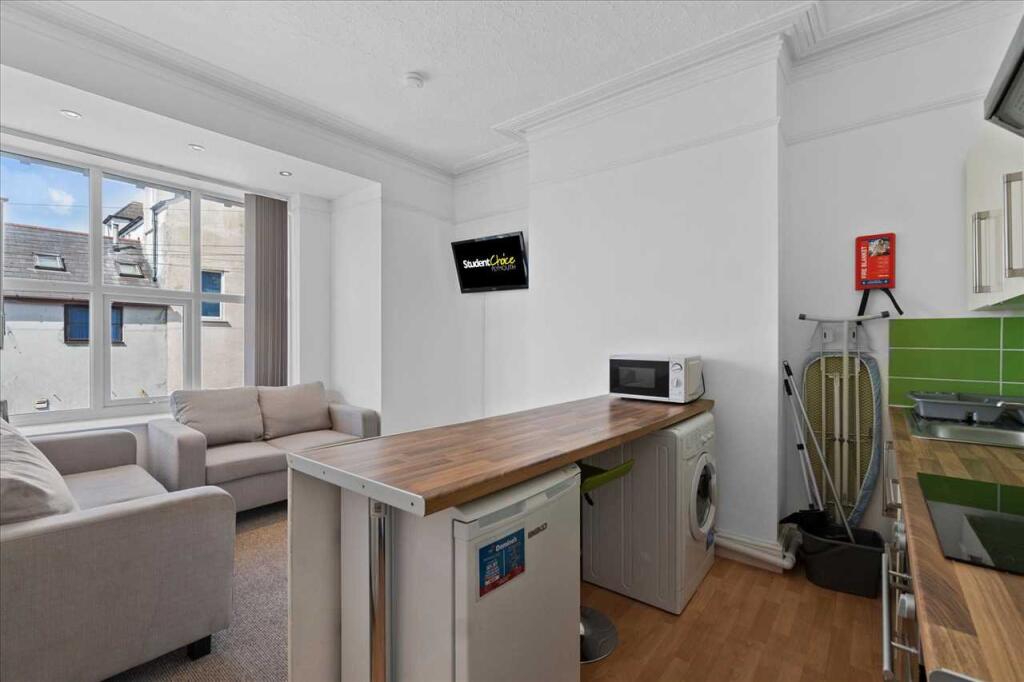 2 bed Apartment for rent in Plymouth. From Student Choice Plymouth - Plymouth