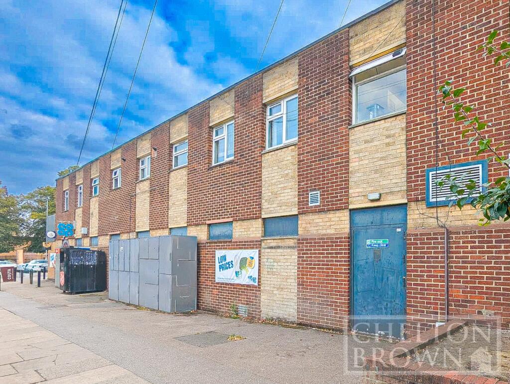 3 bed Apartment for rent in Collingtree. From Chelton Brown - Northampton