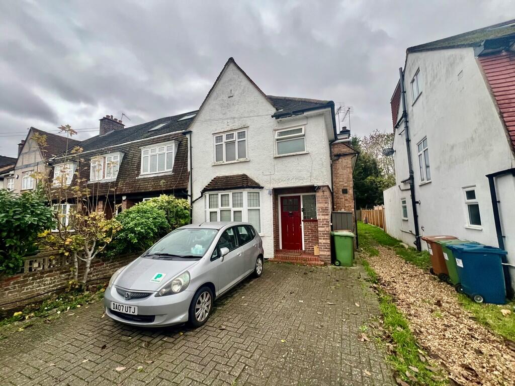 1 bed Apartment for rent in Pinner. From Andrew Pearce - Pinner