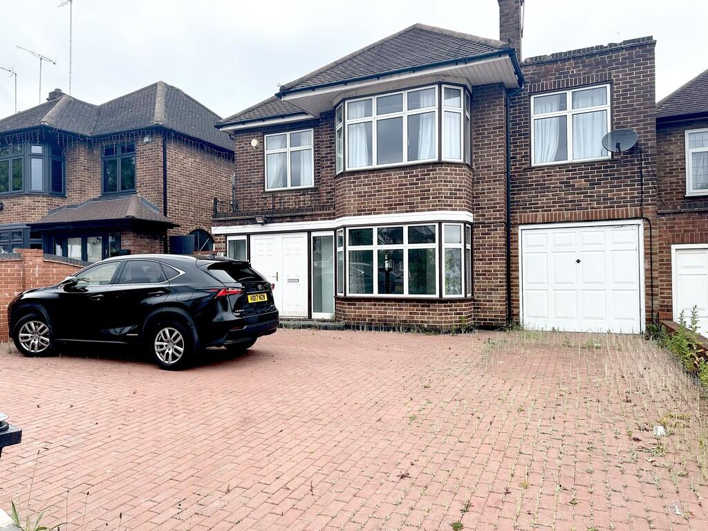 4 bed Detached for rent in Harrow. From Andrew Pearce - Pinner