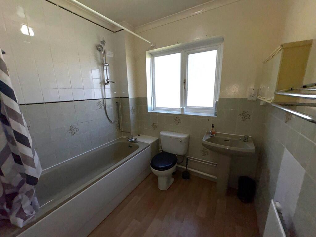 1 bed House (unspecified) for rent in Harrow. From Andrew Pearce - Pinner