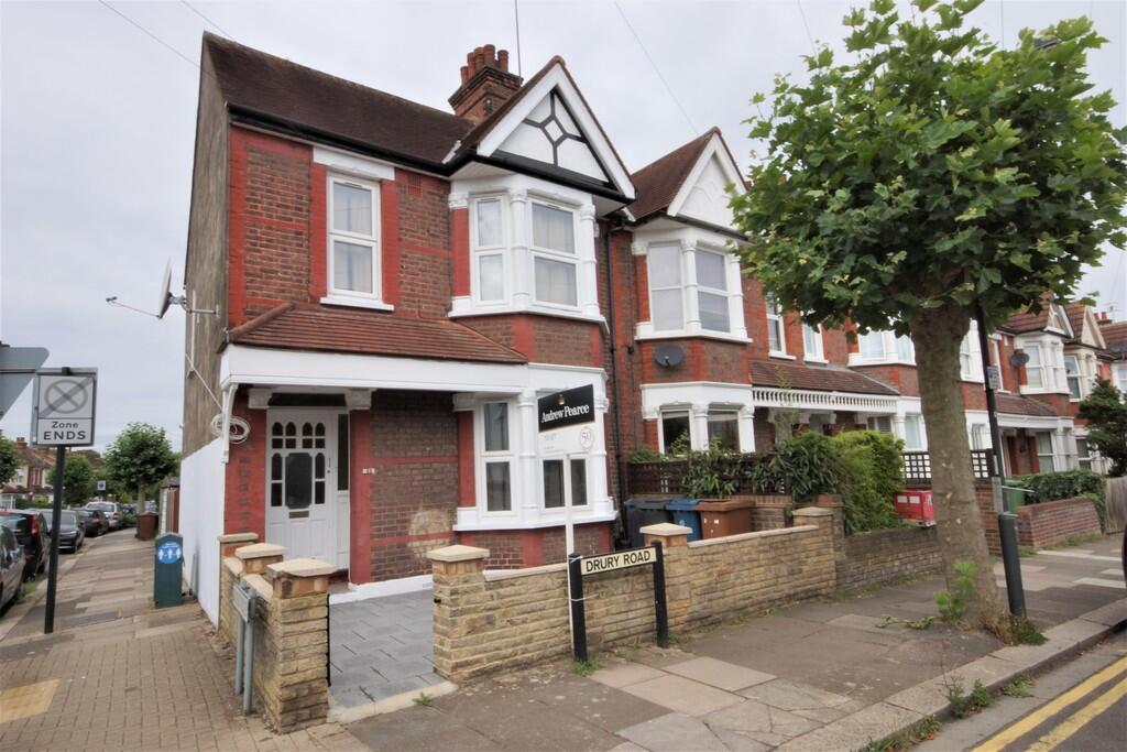 3 bed End of Terrace for rent in Harrow. From Andrew Pearce - Pinner