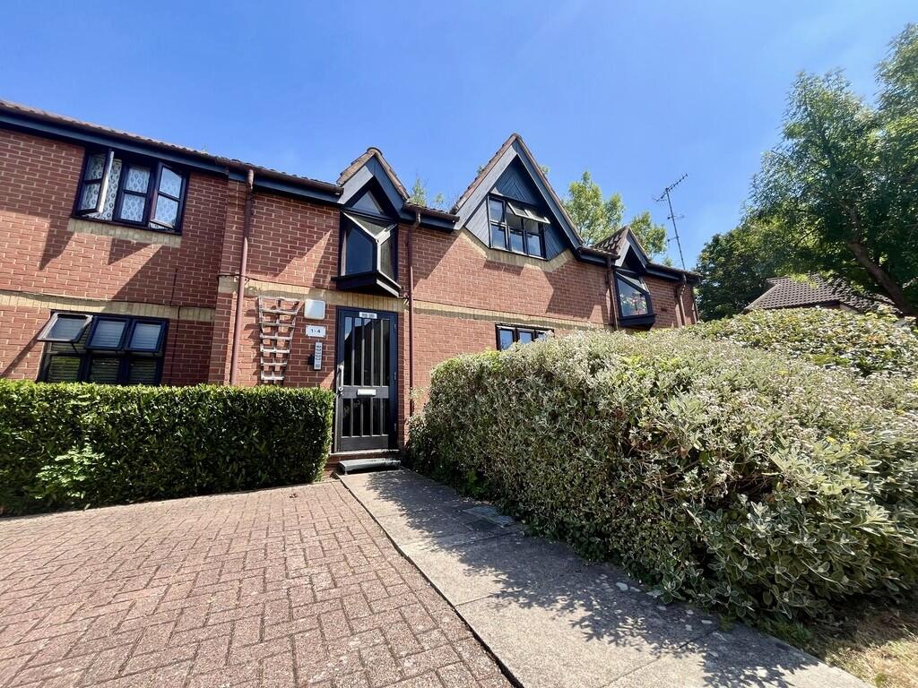 4 bed 1st Floor Flat for rent in Harrow. From Andrew Pearce - Pinner 4 bed 1st Floor Flat for rent in Harrow. From Andrew Pearce - Pinner