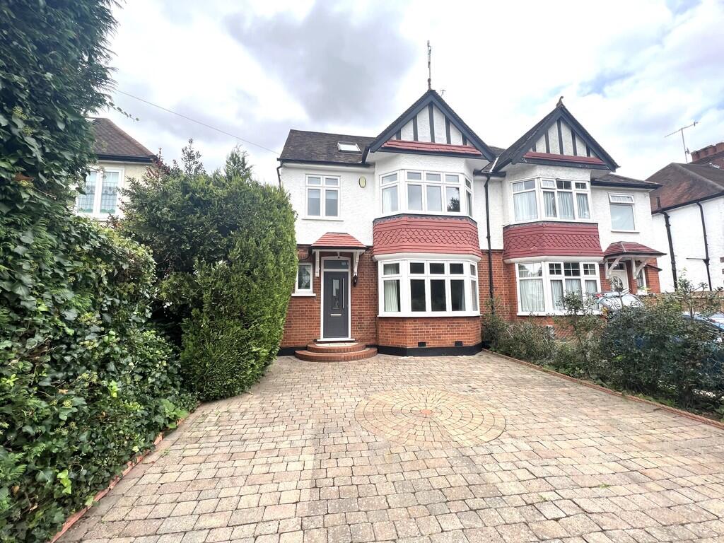 4 bed Semi Detached for rent in Pinner. From Andrew Pearce - Pinner