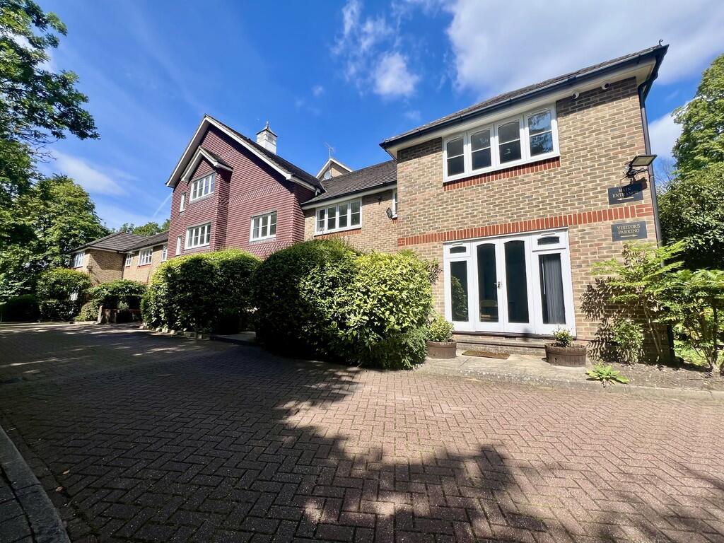 2 bed Apartment for rent in Pinner. From Andrew Pearce - Pinner