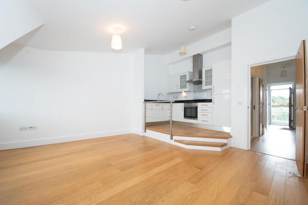 2 bed Apartment for rent in Pinner. From Andrew Pearce - Pinner