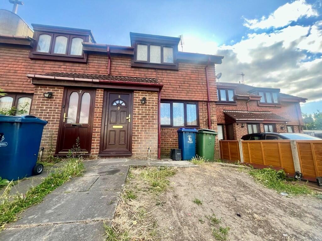 1 bed Mid Terraced House for rent in Harrow. From Andrew Pearce - Pinner