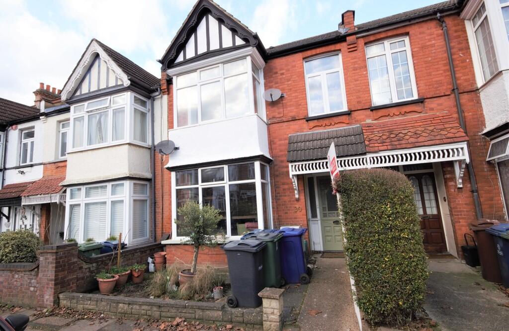 1 bed Apartment for rent in Harrow. From Andrew Pearce - Pinner