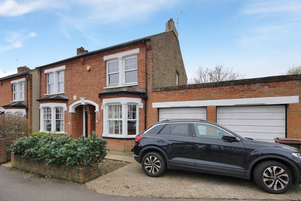 3 bed Semi Detached for rent in Pinner. From Andrew Pearce - Pinner