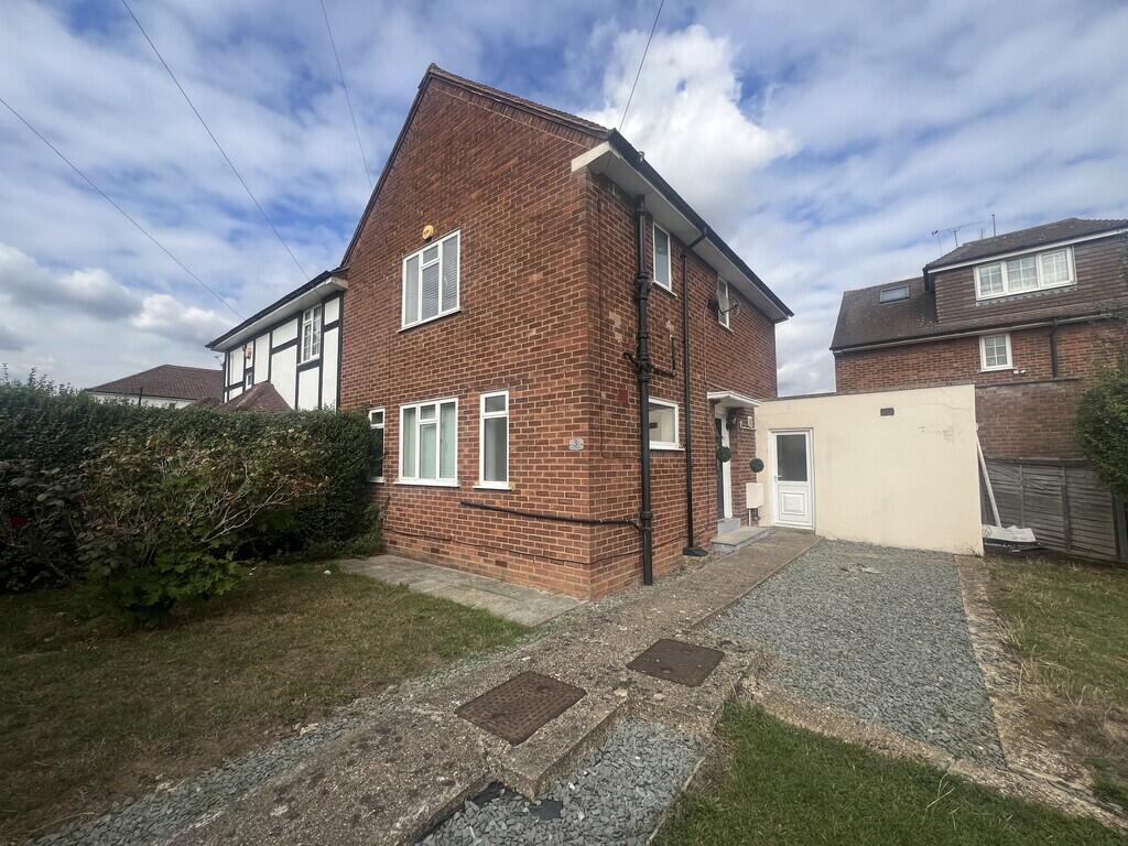 3 bed End of Terrace for rent in Ruislip. From Andrew Pearce - Pinner