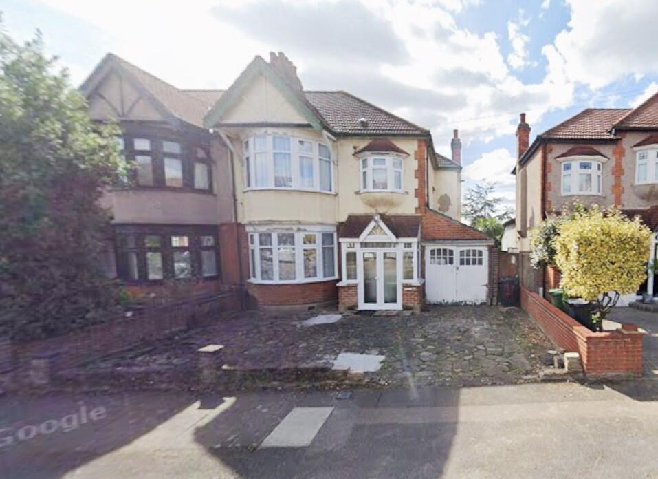 4 bed Semi Detached for rent in London. From Orange Square - London