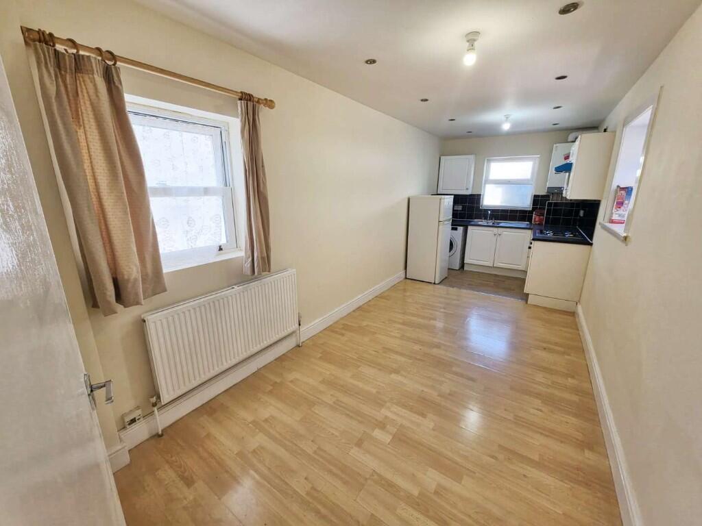 1 bed House (unspecified) for rent in East Ham. From Orange Square - London