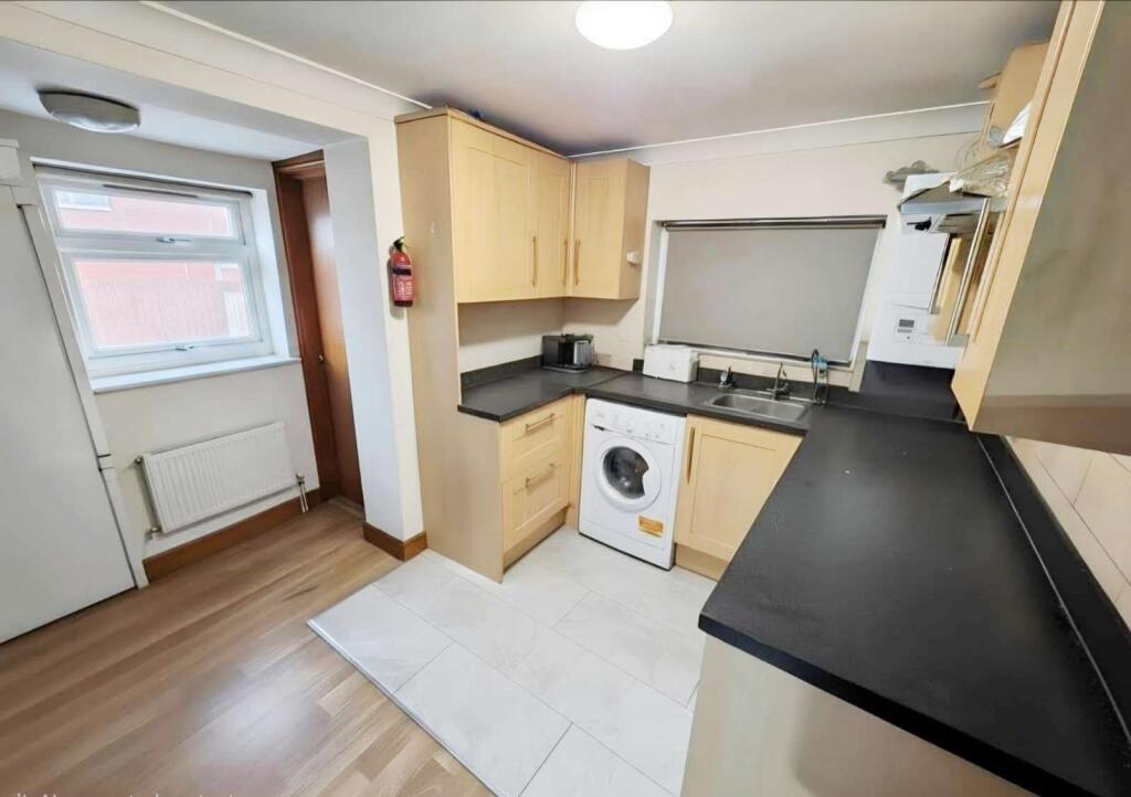 2 bed 1st Floor Flat for rent in London. From Orange Square - London 2 bed 1st Floor Flat for rent in London. From Orange Square - London