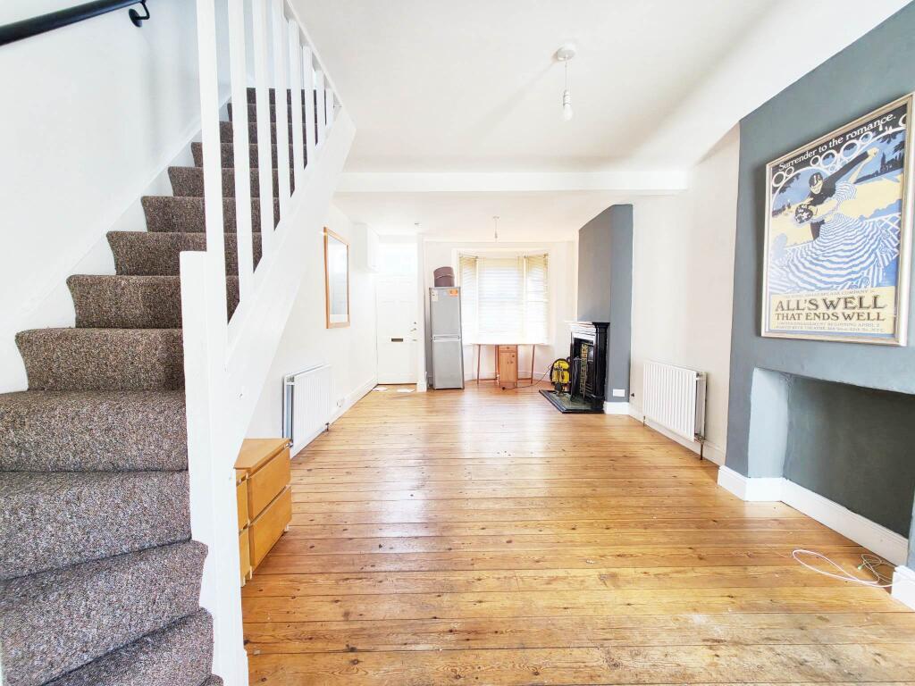 2 bed End of Terrace for rent in Stratford. From Orange Square - London 2 bed End of Terrace for rent in Stratford. From Orange Square - London