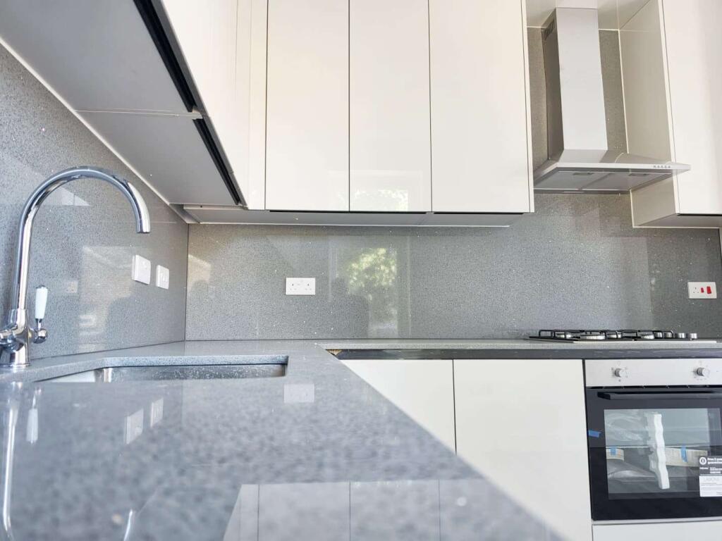 3 bed Apartment for rent in London. From Orange Square - London 3 bed Apartment for rent in London. From Orange Square - London