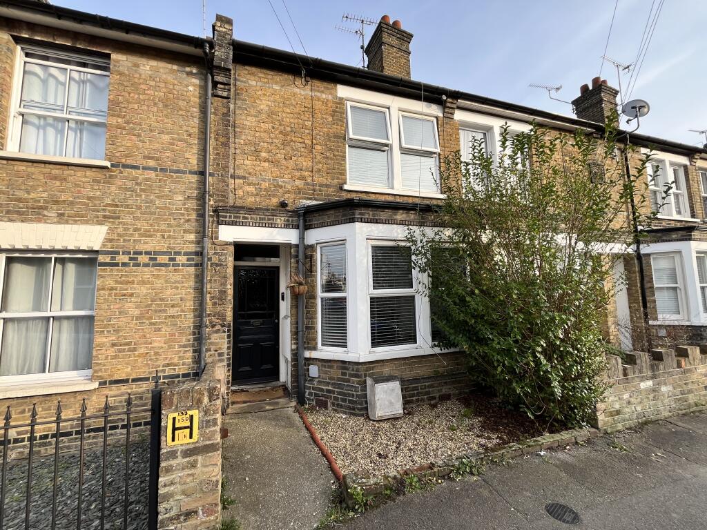 2 bed Mid Terraced House for rent in Chelmsford. From Property Stop - Chelmsford