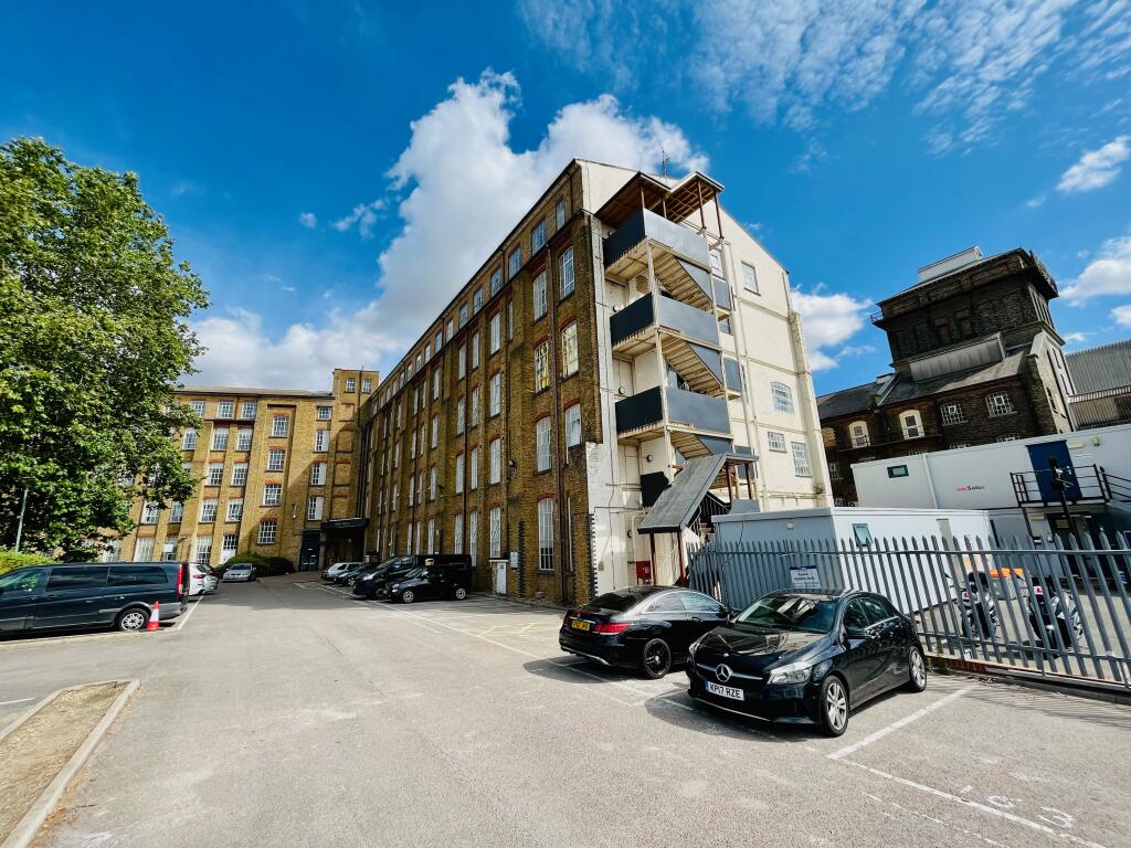 1 bed Apartment for rent in . From Property Stop - Chelmsford