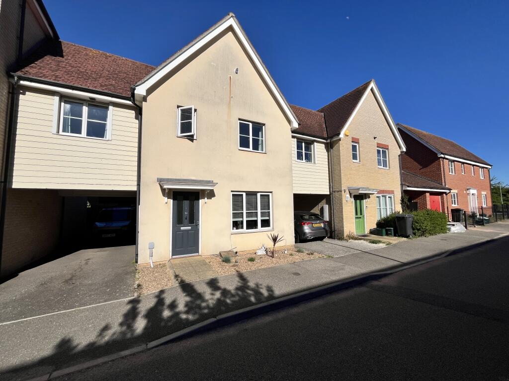 4 bed Mid Terraced House for rent in Sandon. From Property Stop - Chelmsford