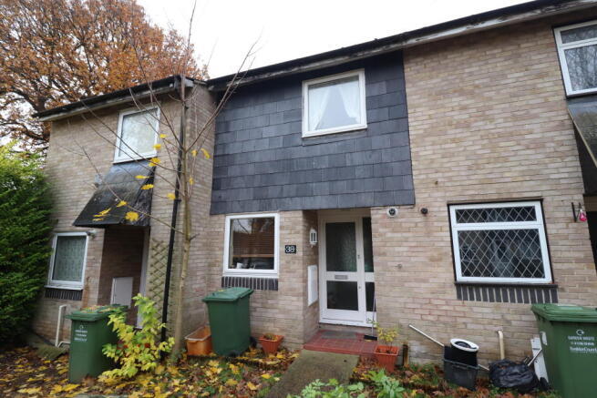 2 bed Mid Terraced House for rent in Billericay. From Property Stop - Chelmsford