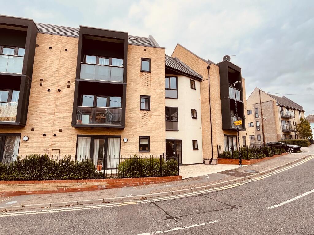 1 bed 1st Floor Flat for rent in Braintree. From Property Stop - Chelmsford 1 bed 1st Floor Flat for rent in Braintree. From Property Stop - Chelmsford