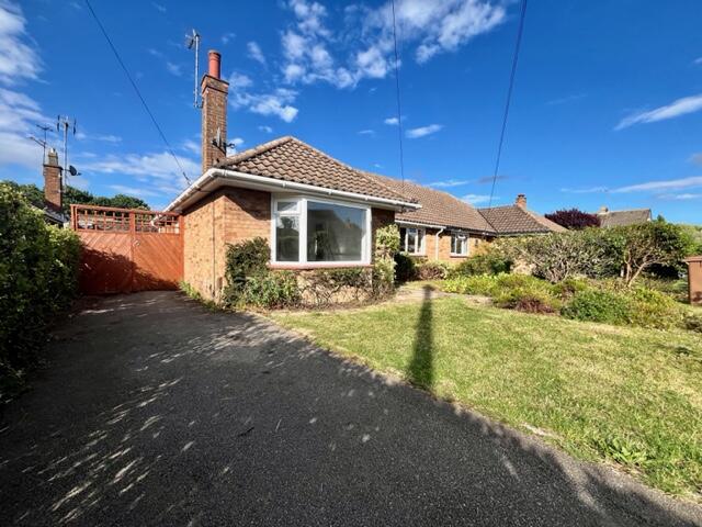 2 bed Semi-detached bungalow for rent in Sandon. From Property Stop - Chelmsford
