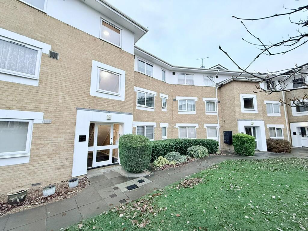 2 bed Apartment for rent in Sandon. From Property Stop - Chelmsford