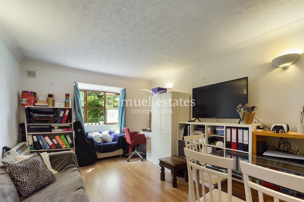 1 bed 1st Floor Flat for rent in New Malden. From Samuel Estates