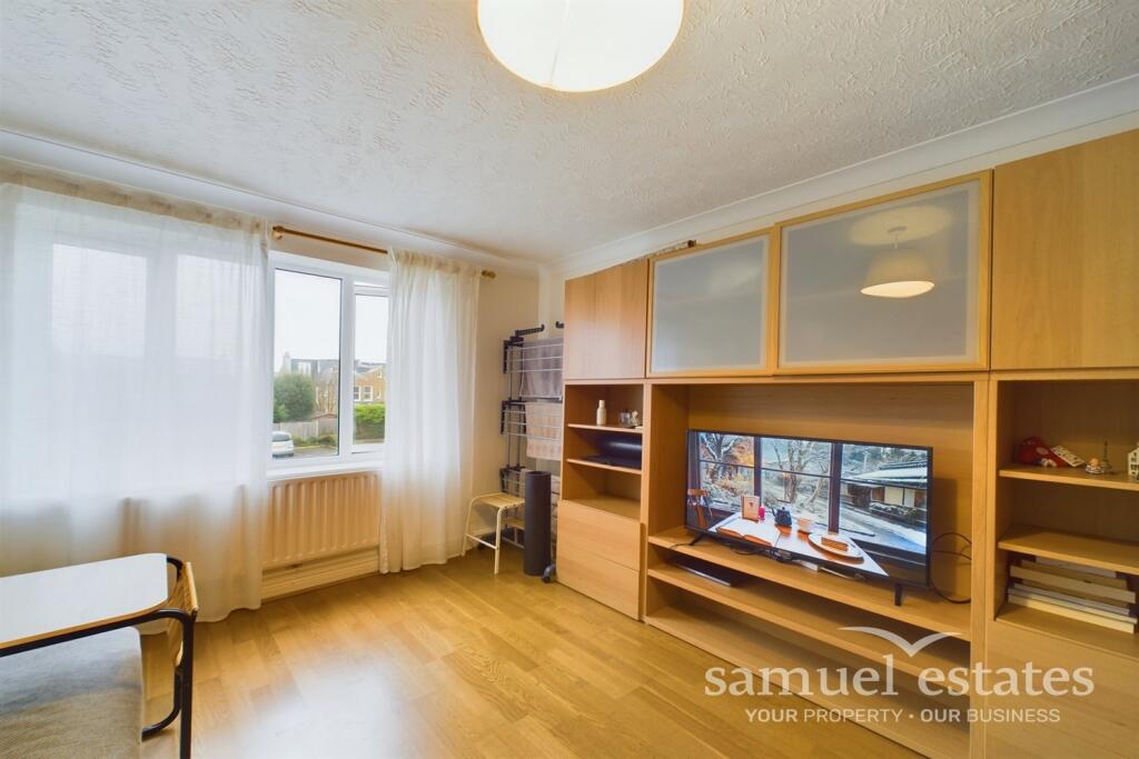 1 bed 1st Floor Flat for rent in Wimbledon. From Samuel Estates