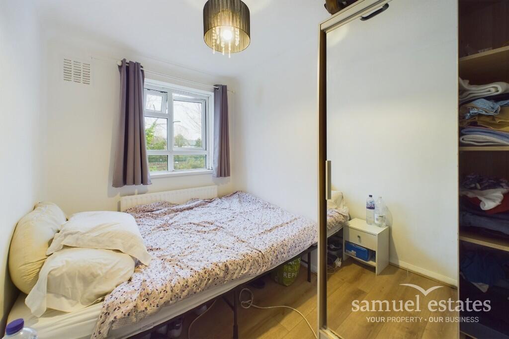 1 bed Flat Share for rent in London. From Samuel Estates
